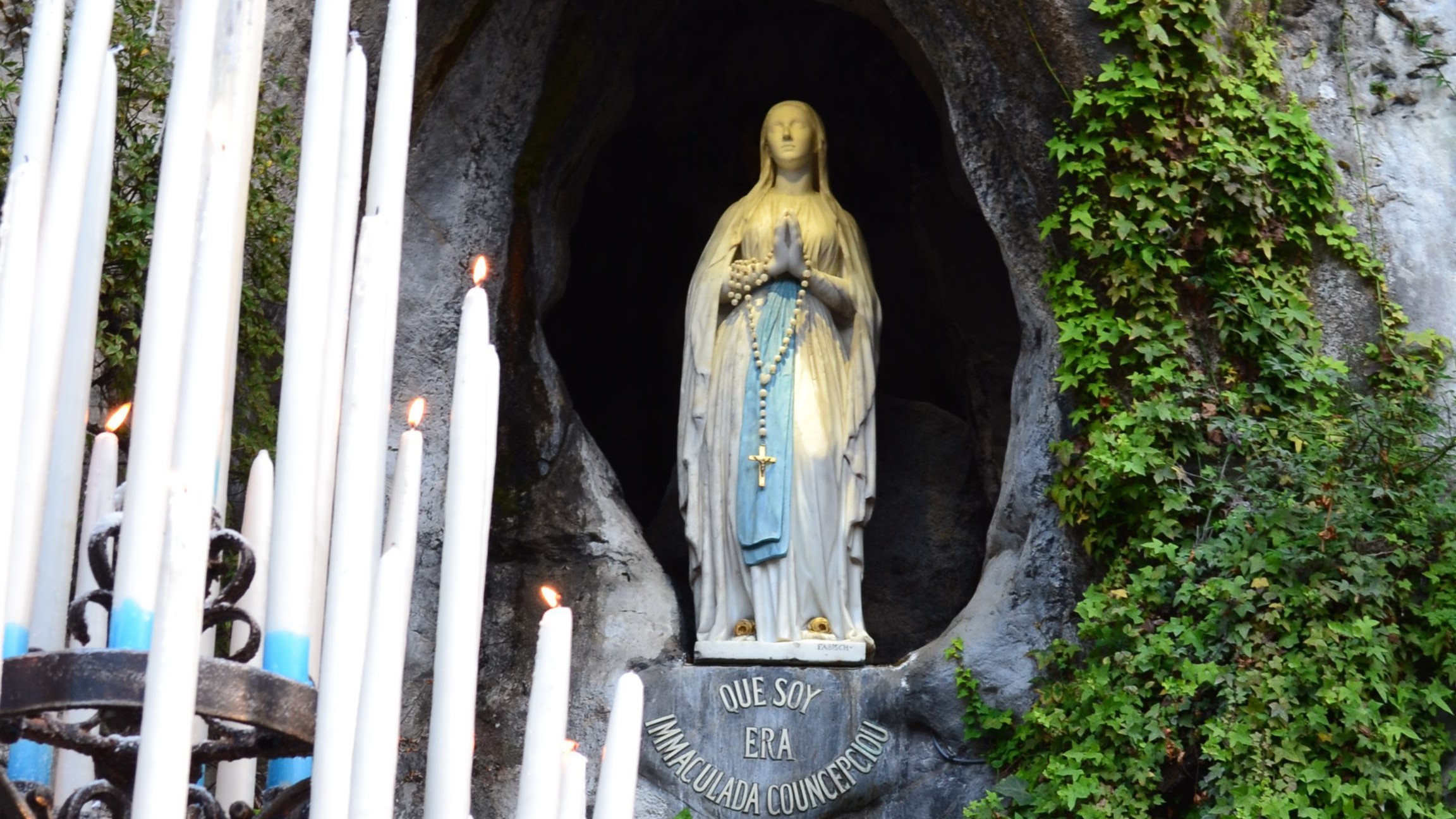 Magnificat du 26 novembre 2023 : « Les apparitions mariales ; La mort, l&rsquo;intercession et l&rsquo;eschatologie ; L&rsquo;hyperdulie »