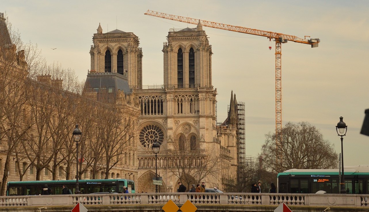 Promenade et flâneries au domaine de poésie du 22 décembre 2023 : « Poésie, architecture et spiritualité »