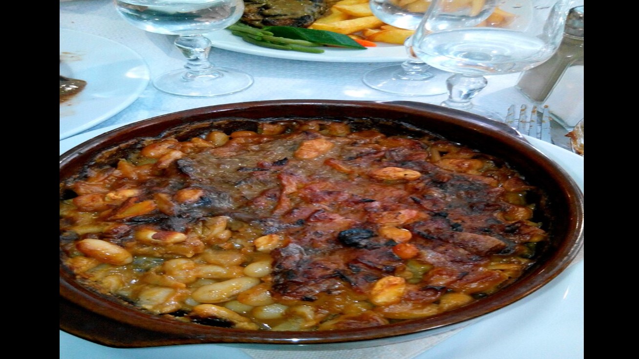 Libre journal de la gastronomie et du bien-être du 25 février 2024 : « Les pieds dans le plat : le cassoulet »