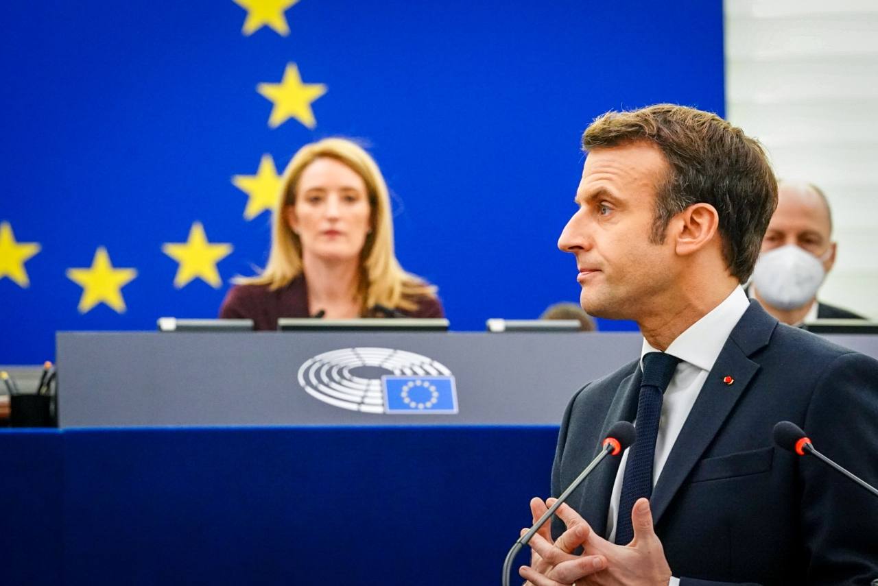 Culture et politique du 4 mars 2024 : « Emmanuel Macron : arrogance et incompétence ; L’Agrif déboutée comme partie civile du procès de Crépol »