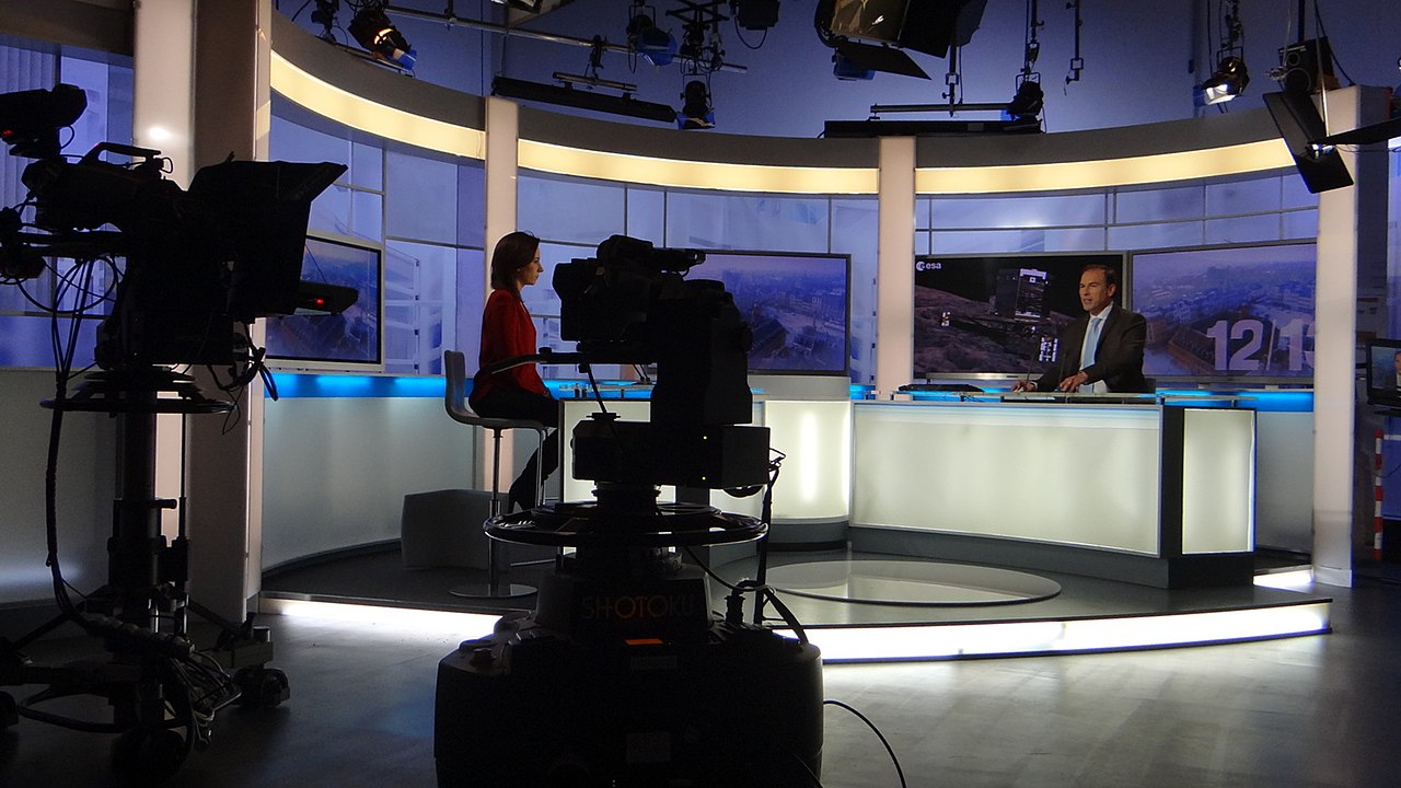 Culture et politique du 3 juin 2024 : « La neutralité des médias publics ; Les élections européennes : les candidats de Droite, leurs alliés et les enjeux »