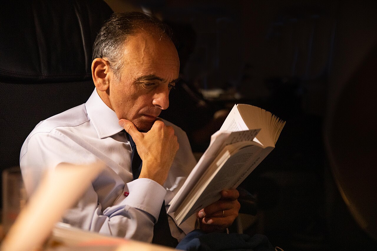 45 tours du 30 novembre 2024 : « Eric Zemmour se raconte en musique »