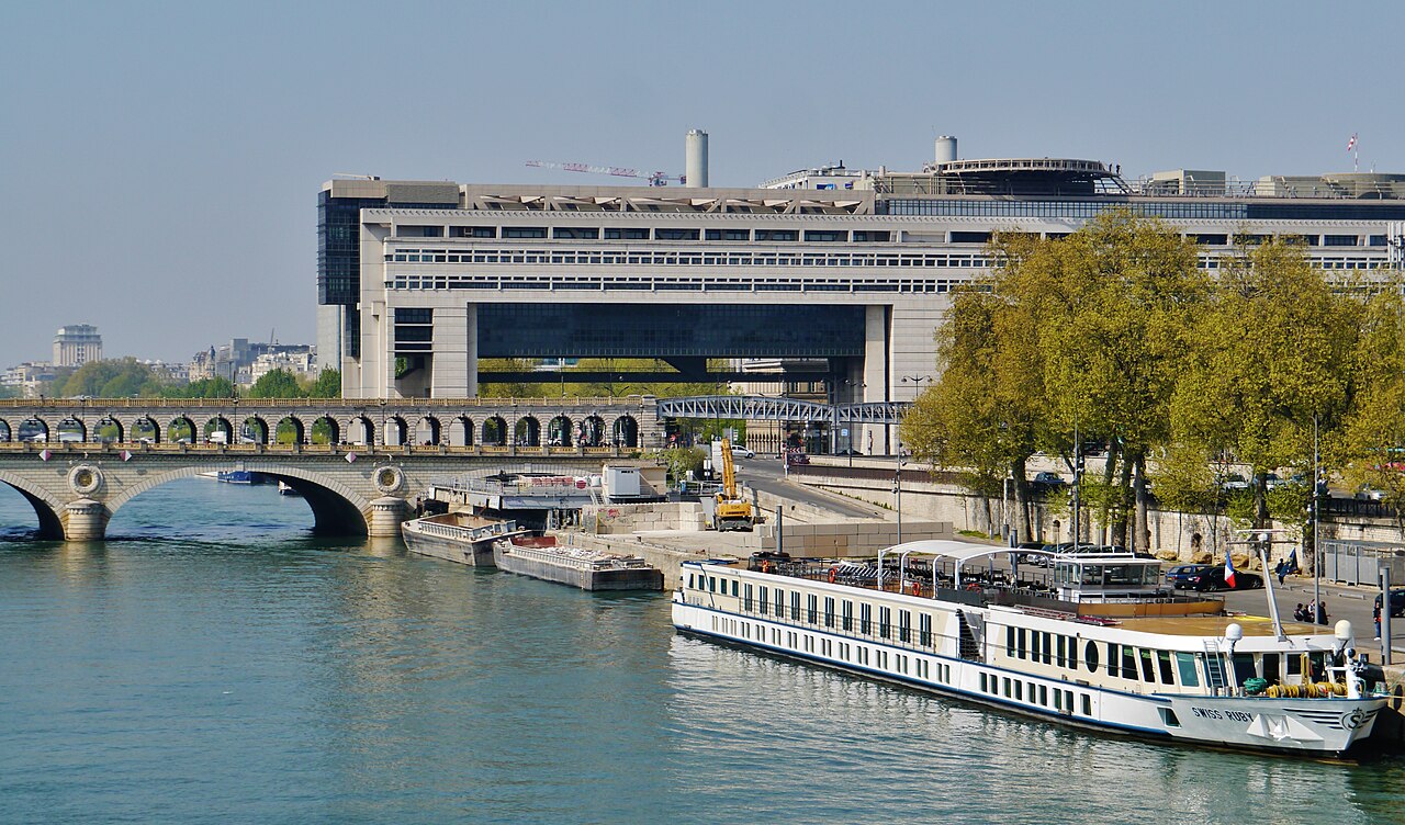 Culture et politique du 25 novembre 2024 : « Les problèmes agricoles en France et en Europe ; Les nouveaux impôts qui nous attendent ; L&rsquo;arrestation de Boualem Sansal »