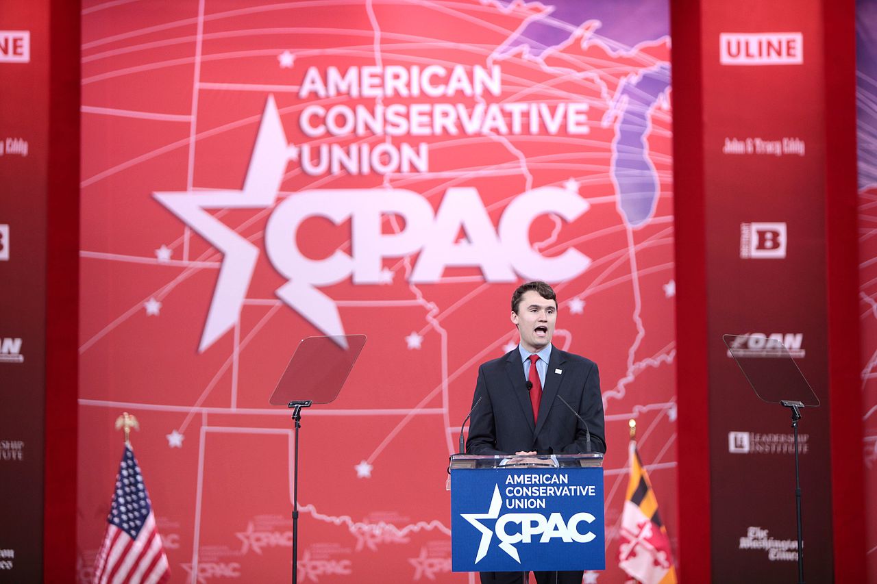 Culture et politique du 15 septembre 2025 : « Mort de Charlie Kirk conséquence du totalitarisme de gauche ; Le 10 septembre, l’éternelle fausse droite et l’Union impossible face aux egos »