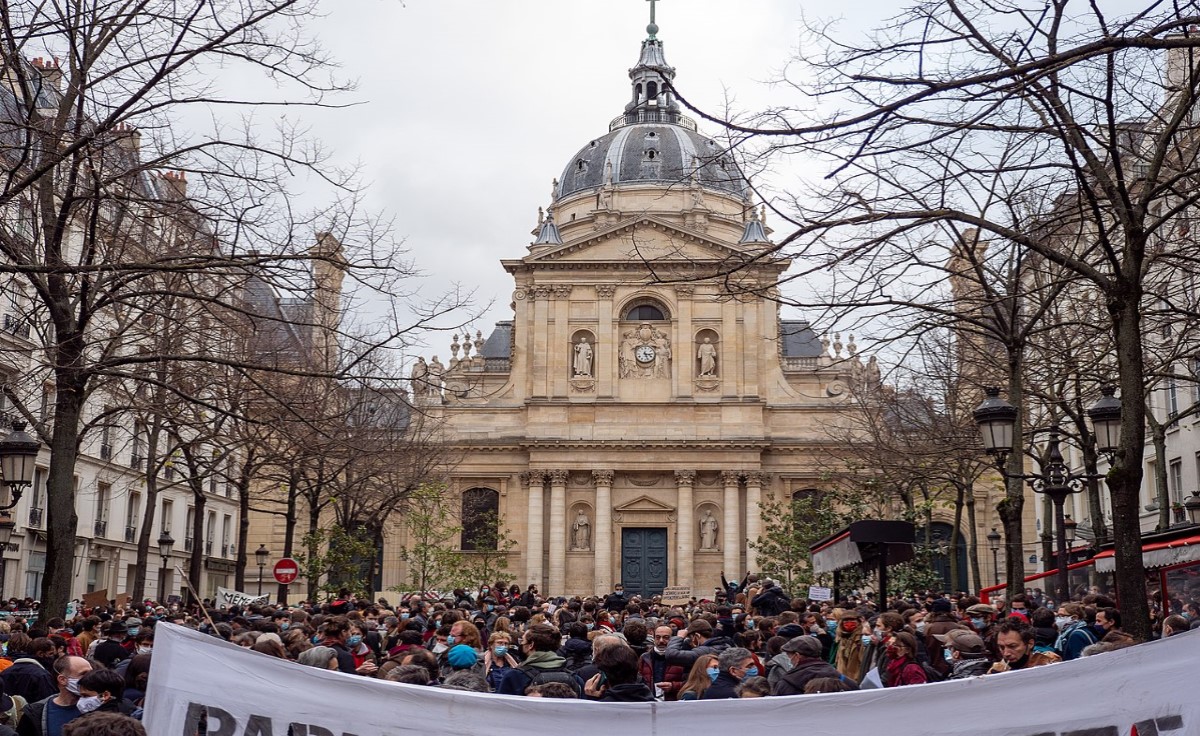 Restons courtois du 3 novembre 2025 : « Rendez-vous avec Eric Doutrebente, puis Pierre Gentillet ; Rendez-vous de la réinformation »