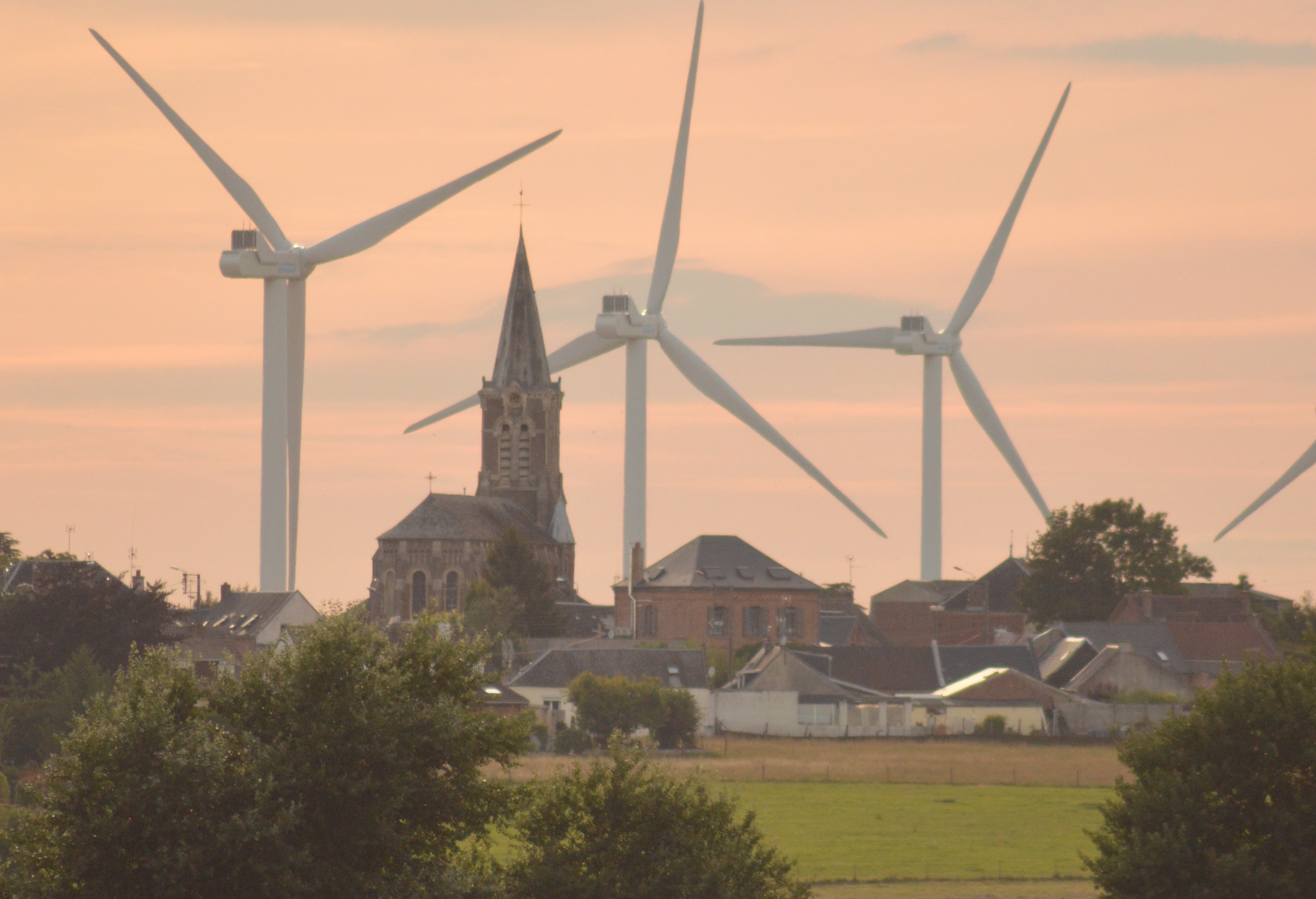 Chroniques de la vie parisienne du 20 septembre 2017 : « Conversations sur les éoliennes » Chroniques de la vie parisienne du 20 septembre 2017 : « Conversations sur les éoliennes »