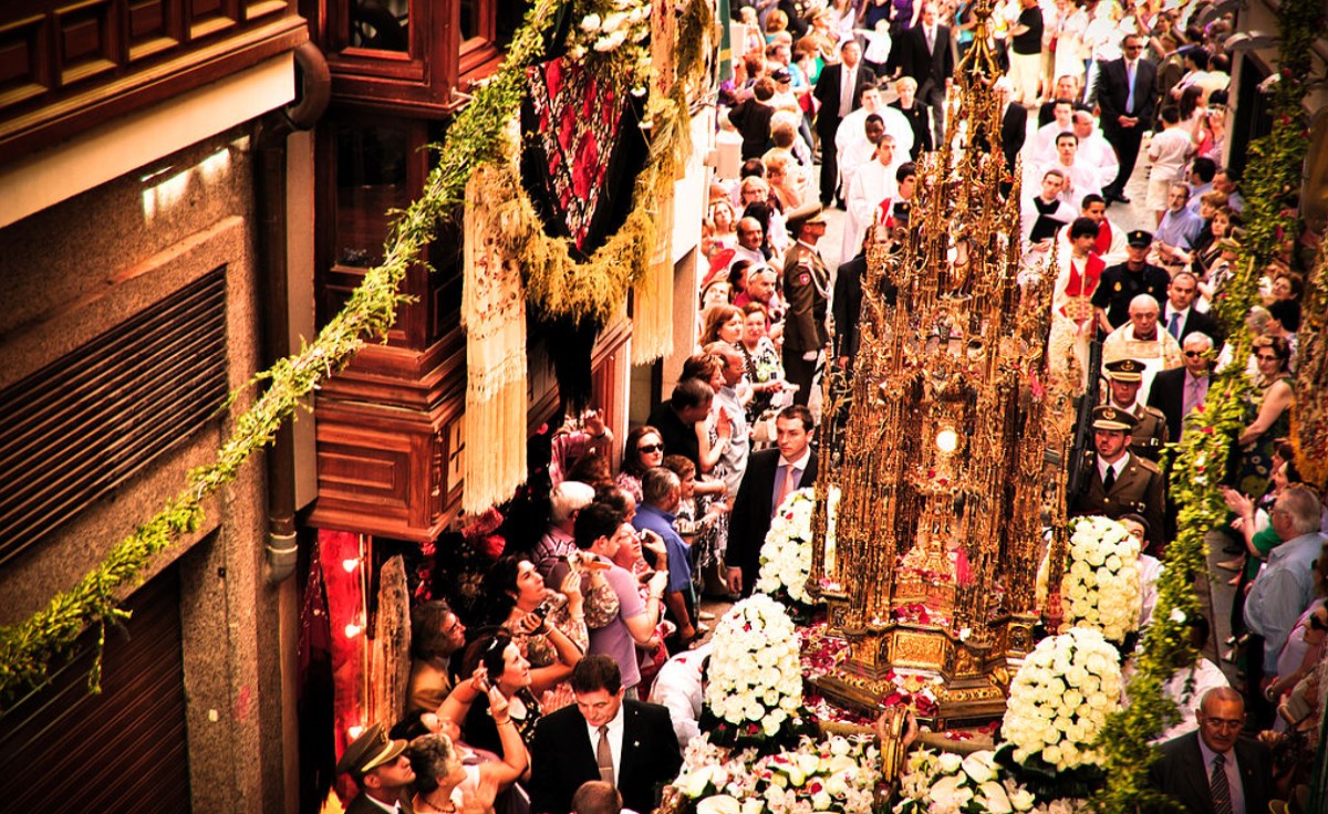 Chant grégorien du 7 juin 2026 : « Solennité de la Fête-Dieu : matines, messe, procession et secondes vêpres » episode artwork